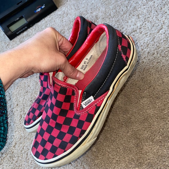 red black checkerboard vans